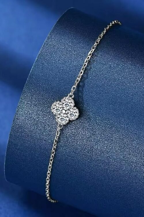 Four leaf clover S925 Moissanite studded bracelet- BAN307