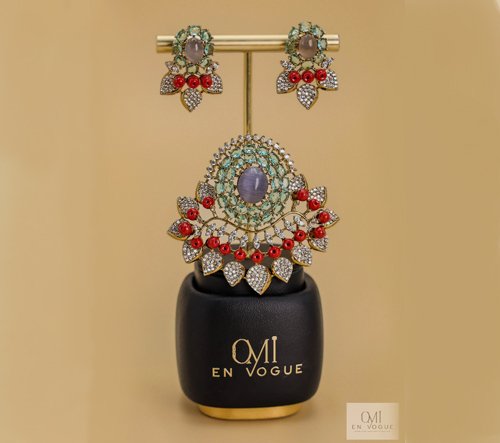 Indian bridal jewellery Australia - maang tikka and headpiece collection